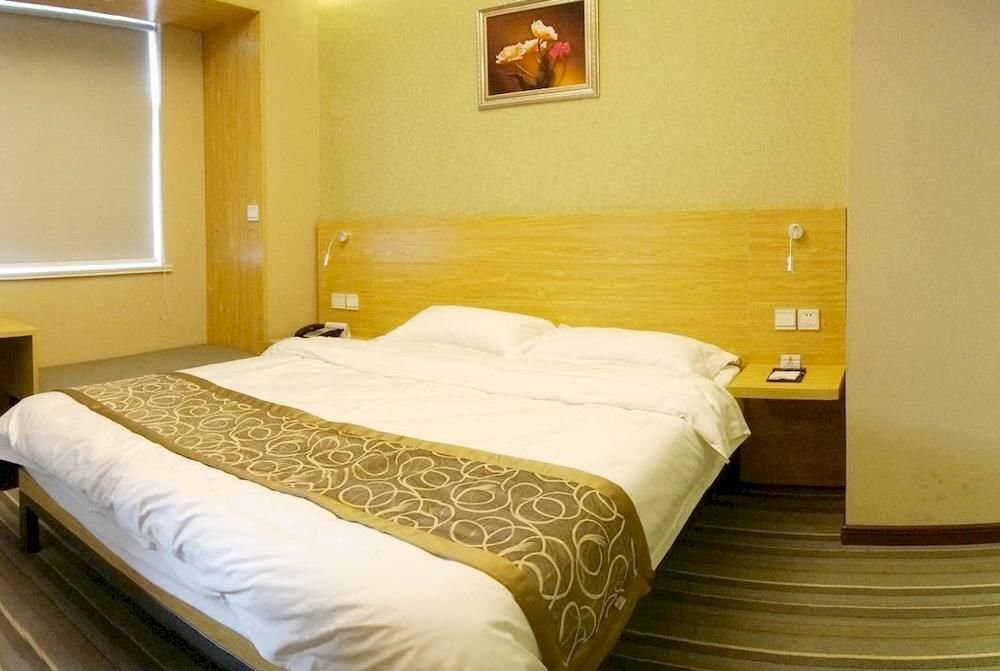 Super 8 Zhengzhou JinShuiLu JingYiLu — hotel in Jicheng