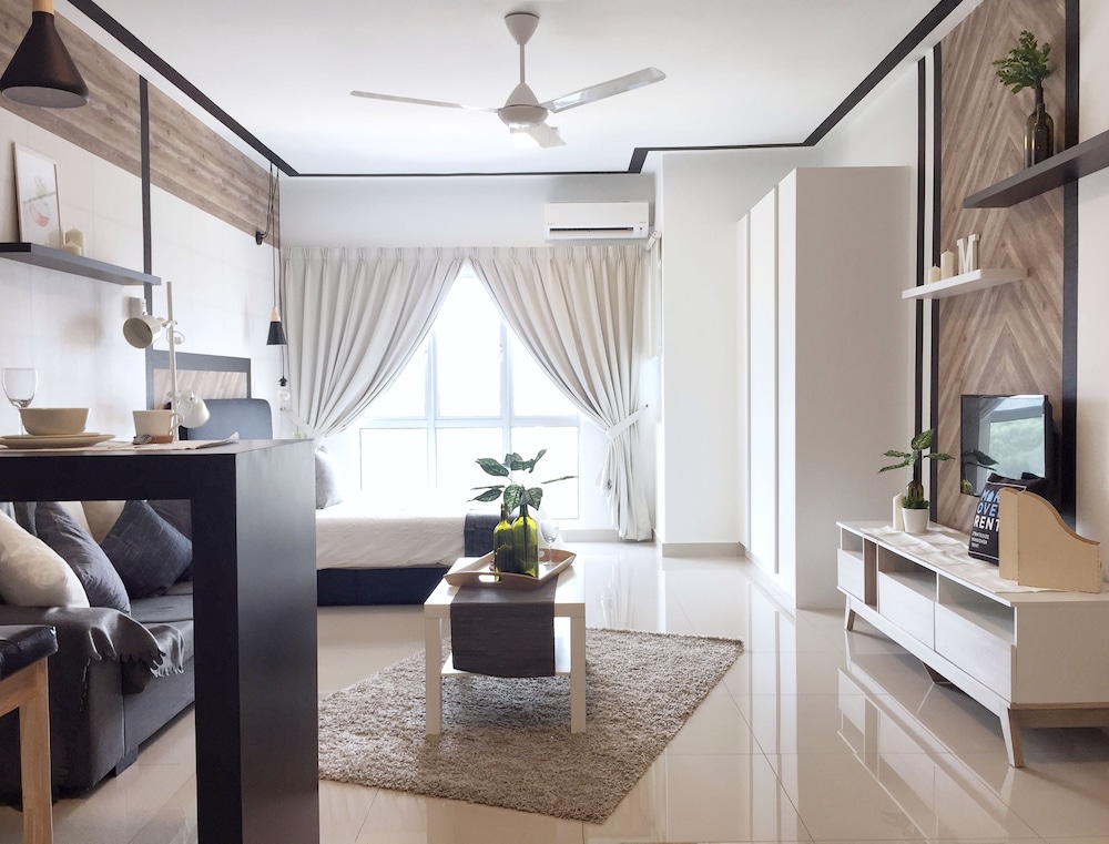 Montbleu Suites At Galleria Equine Park 8587903 — Kuala Selangor