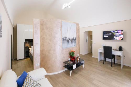 Suite 23 — 4-Star Luxury Hotel in Conversano, Italy