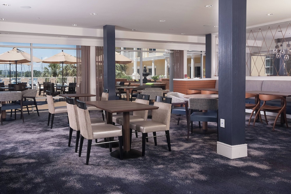 Courtyard Charleston Waterfront by Marriott - photo 47