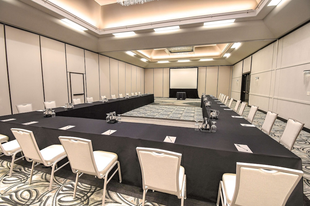 Hilton Garden Inn South Bend - photo 48