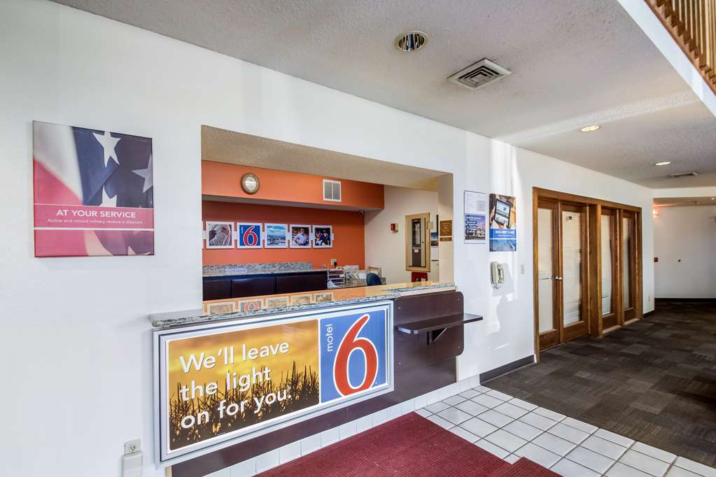 Motel 6 Saukville WI - photo 22