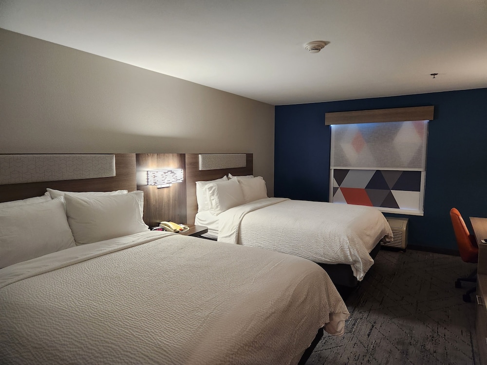 Holiday Inn Express Hotel & Suites Perry an IHG Hotel - photo 5