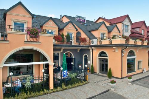 Pensjonat Cezar — hotel in Siemiatycze