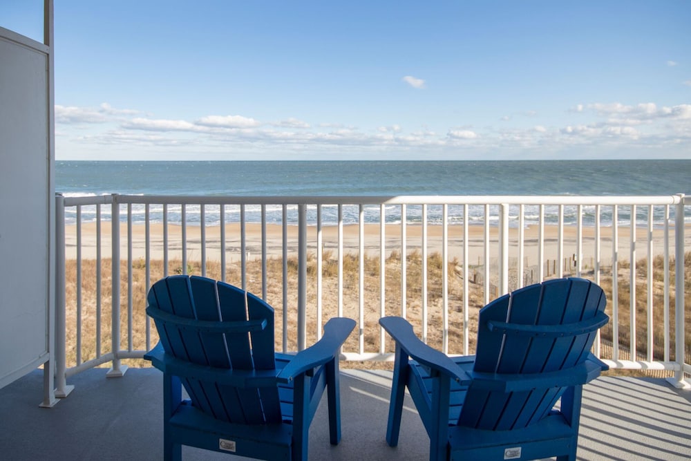 SeaLoft Oceanfront Hotel - photo 37