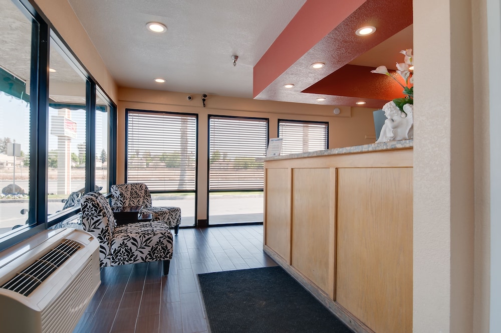 Vagabond Inn Bakersfield South - photo 2