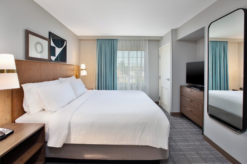 Staybridge Suites Bismarck by IHG - photo 20