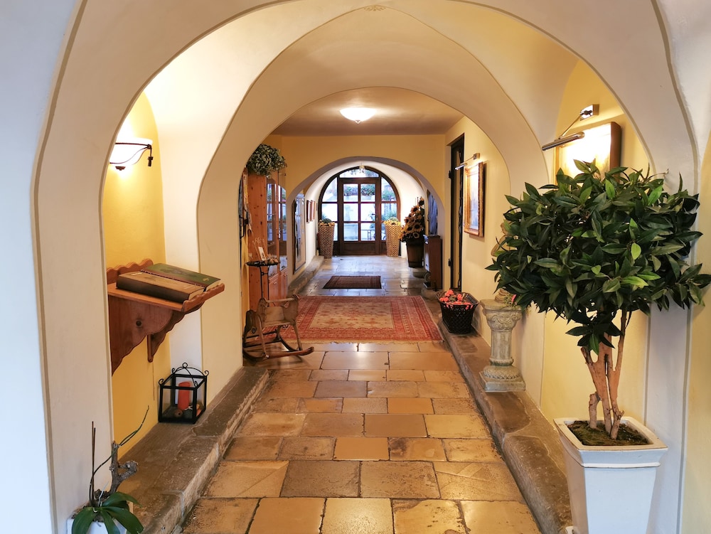 Hotel Residenz Schrannenhof — Klosterneuburg — photo 2