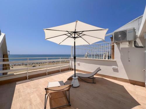 Beach Luxury Home — 4-Star Luxury Hotel in Nettuno, Italy