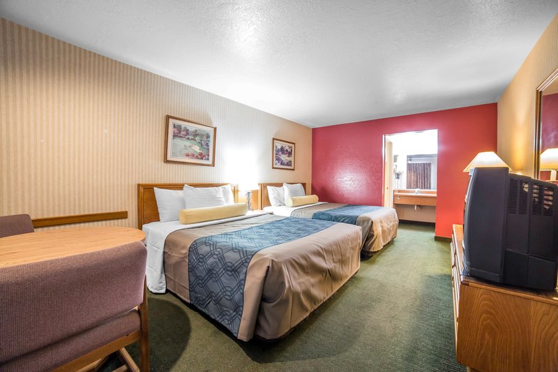 Rodeway Inn Red Hills - photo 18