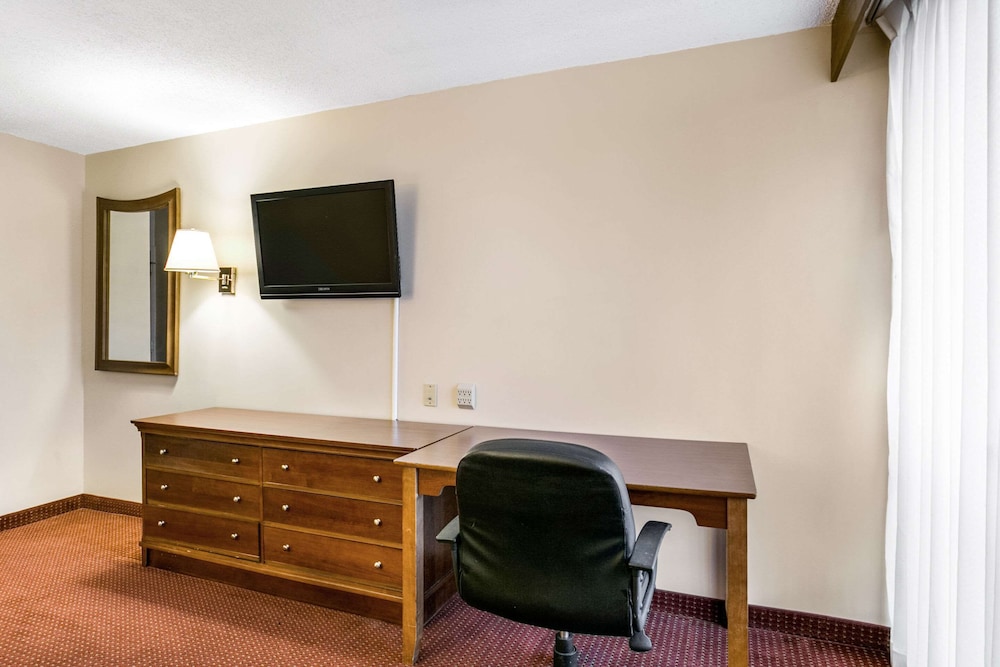 Clarion Hotel BWI Airport Arundel Mills - photo 20