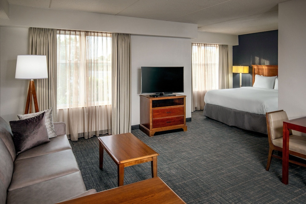 Residence Inn by Marriott Chesapeake Greenbrier - photo 9