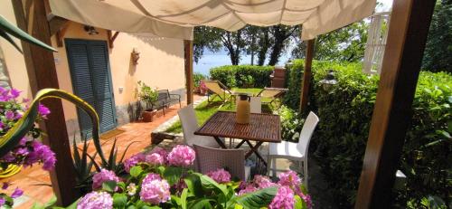 Casa Vacanze Luna — 4-Star Luxury Hotel in Portovenere, Italy