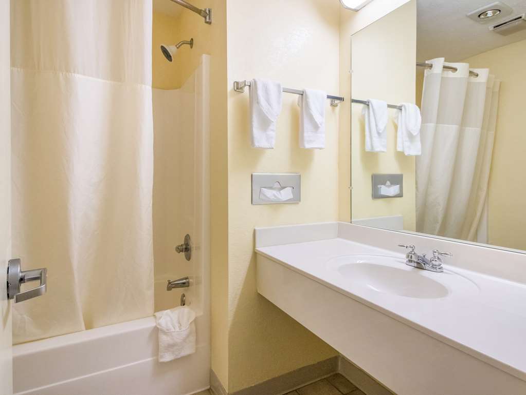 Americas Best Value Inn Clayton - photo 10