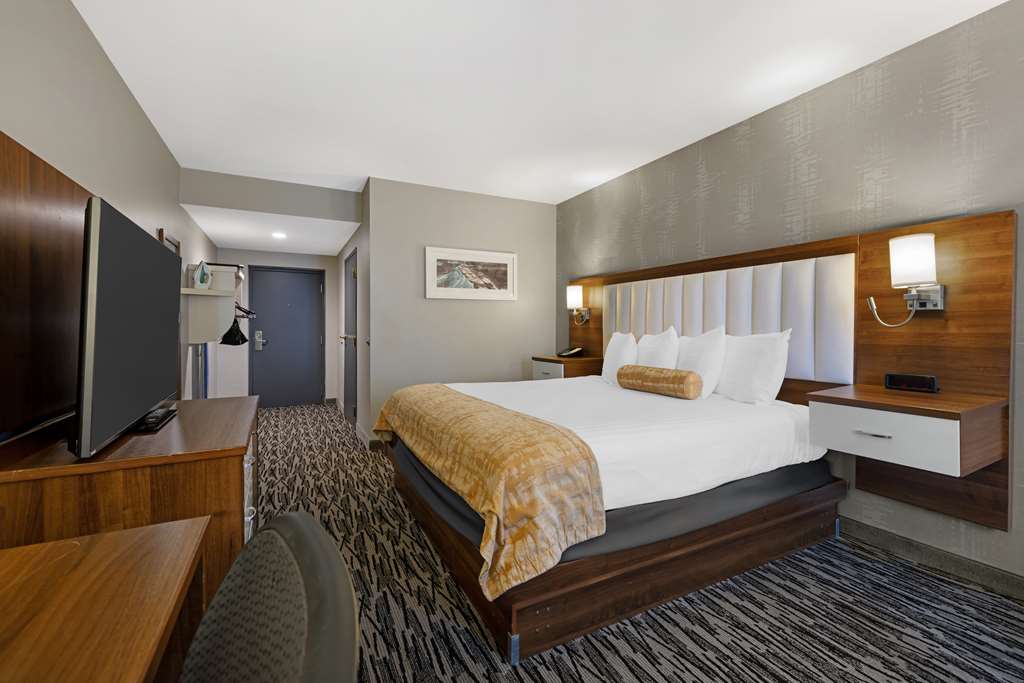 Best Western on the Avenue - photo 12