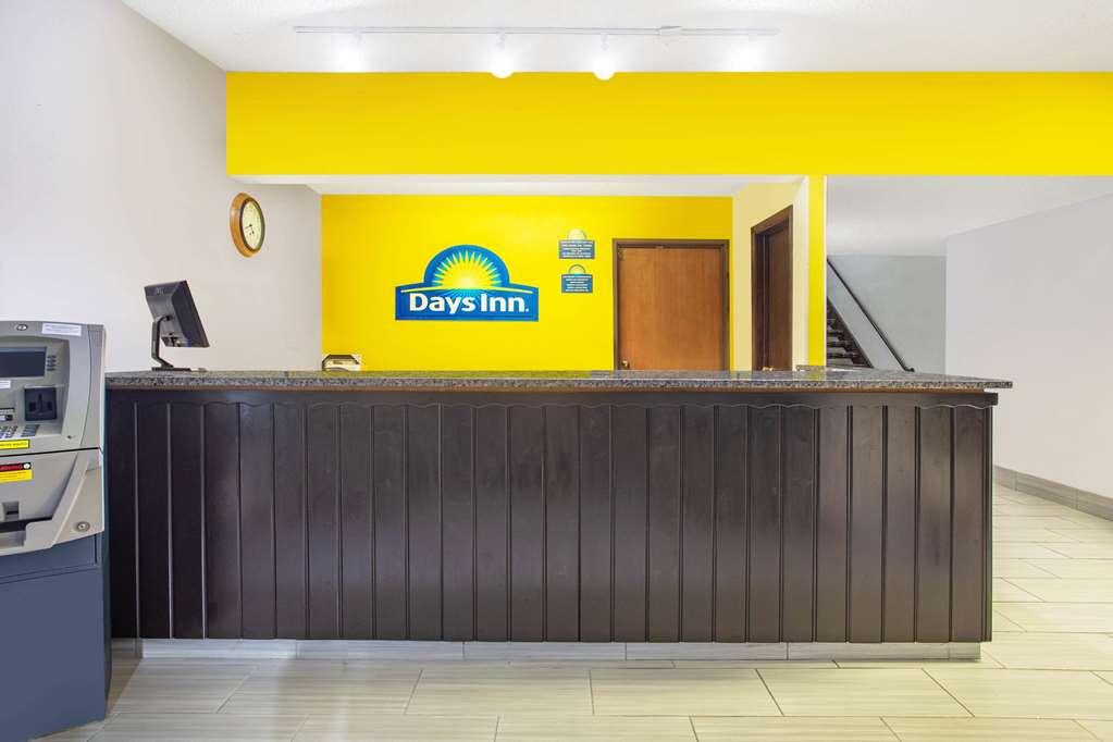Days Inn by Wyndham Fond du Lac - photo 3