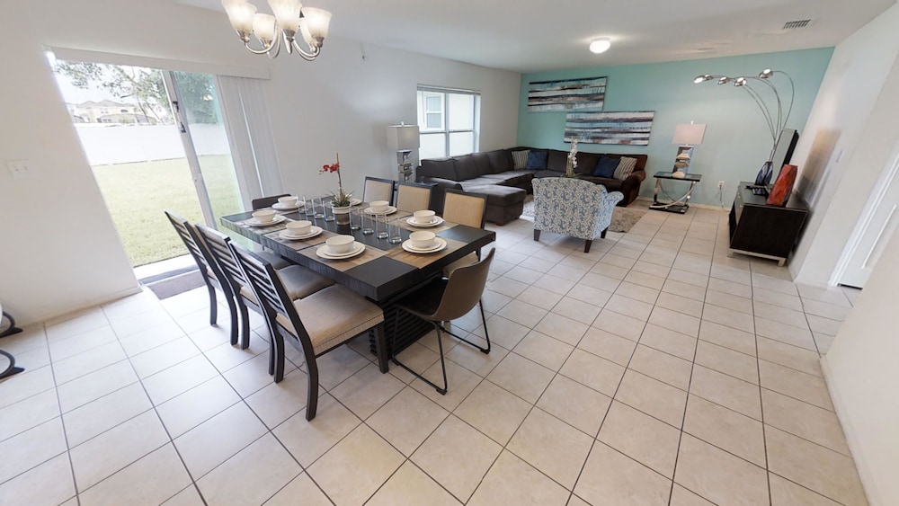 Crystal Cove Resort - photo 17