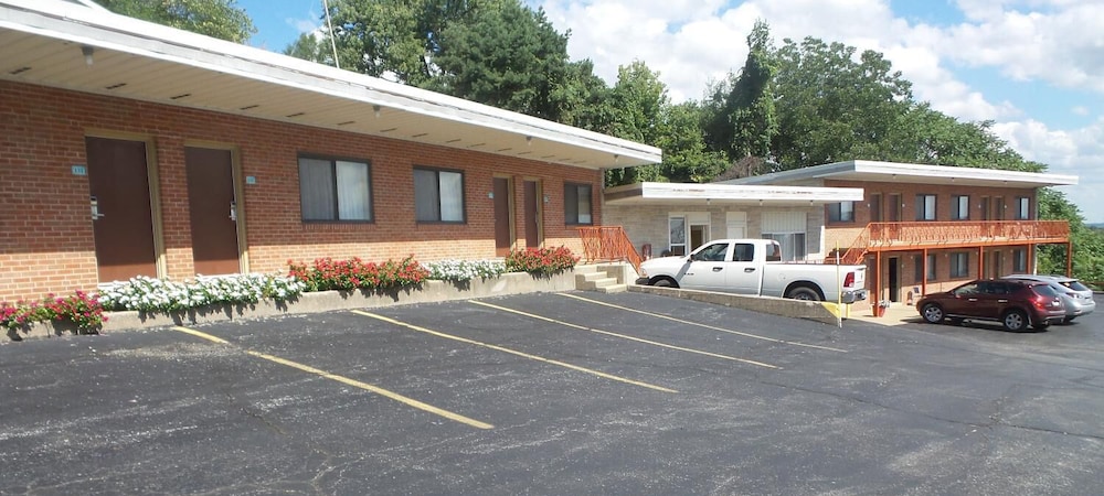 River's Edge Motel - photo 27