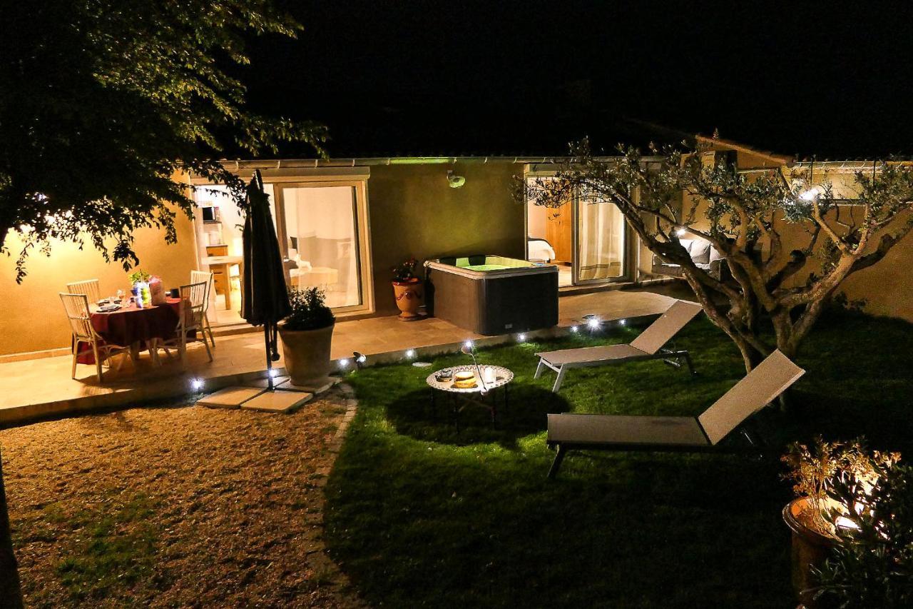 Hammam Et Jacuzzi En Provence - last minute hotel in Unknown City