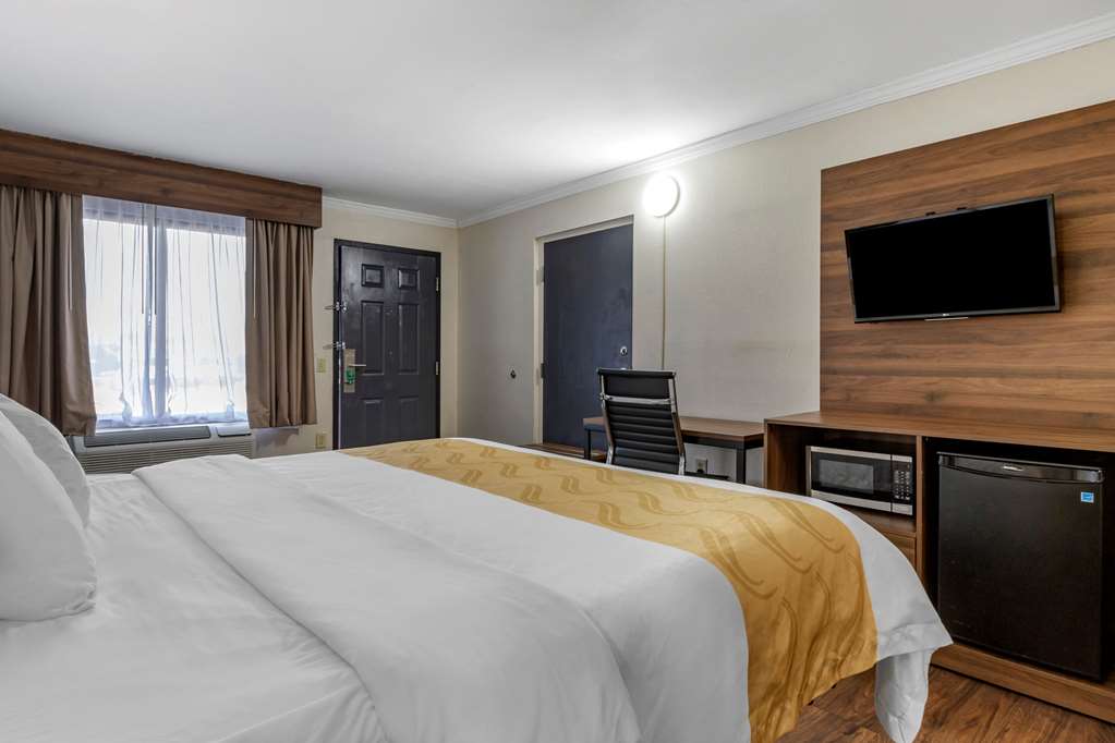 Quality Inn & Suites Ft. Jackson Maingate - photo 7