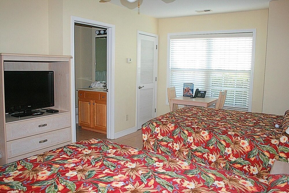 Ground Floor Studio 2503L in Brunswick Plantation Resort with Family Friendly Outdoor Pools Onsite by RedAwning - photo 14