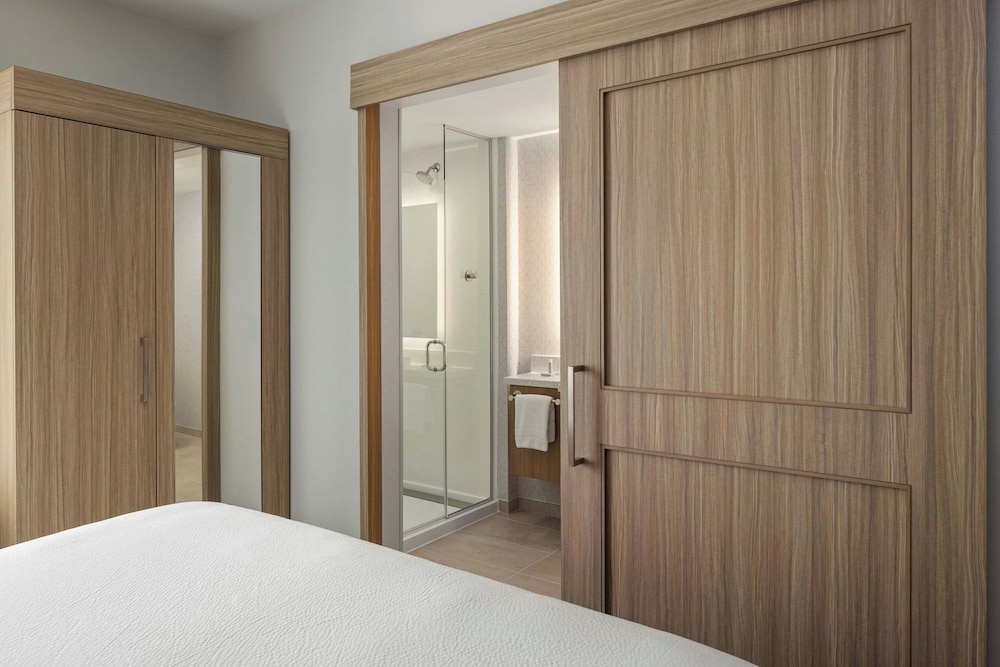 Springhill Suites BY Marriott Bettendorf - photo 11