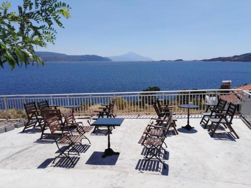 Villa Elli — 4-Star Luxury Hotel in None, Greece