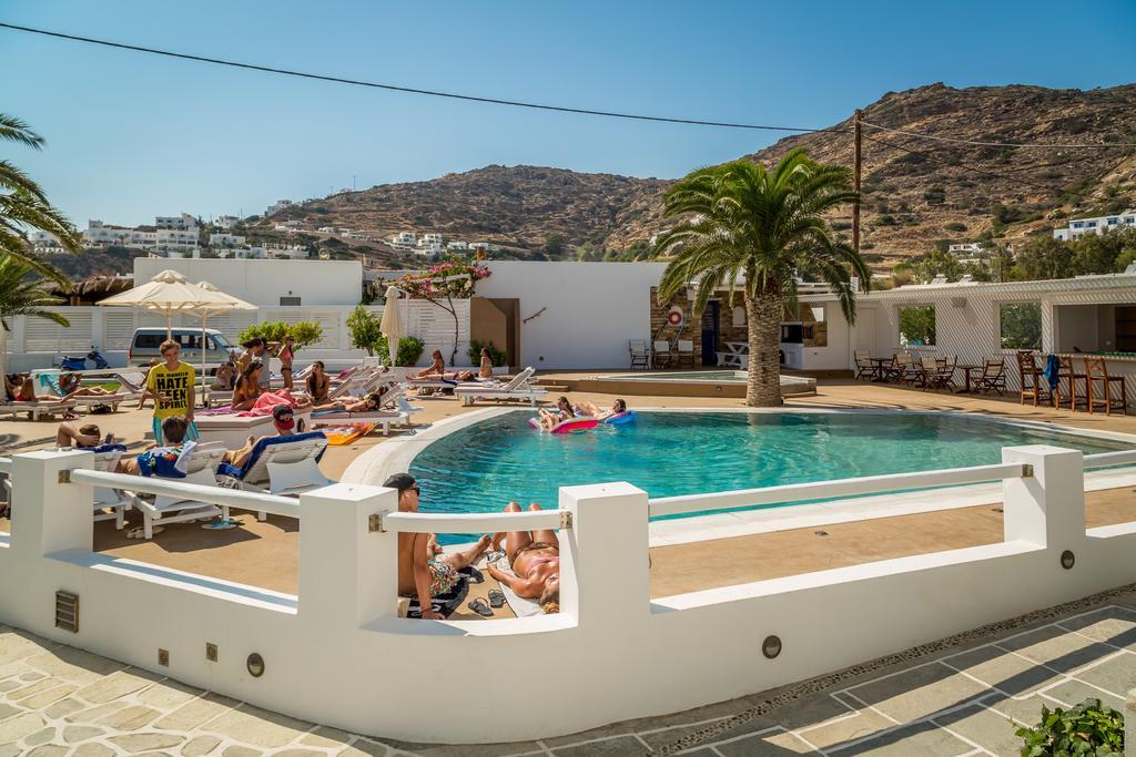 Noufaro - carbon neutral hotel in Ios