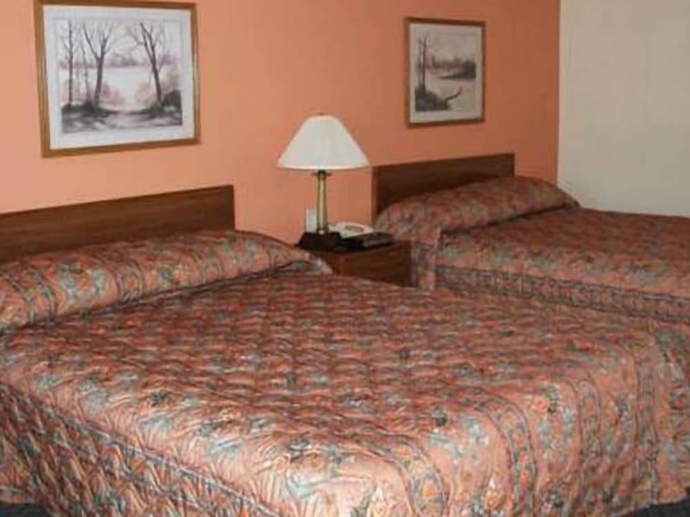 Lodi Valley Suites - photo 7