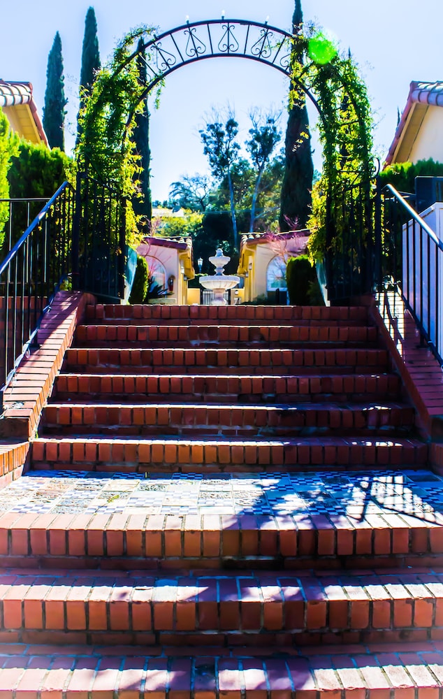 Los Gatos Garden Inn Hotel - photo 41