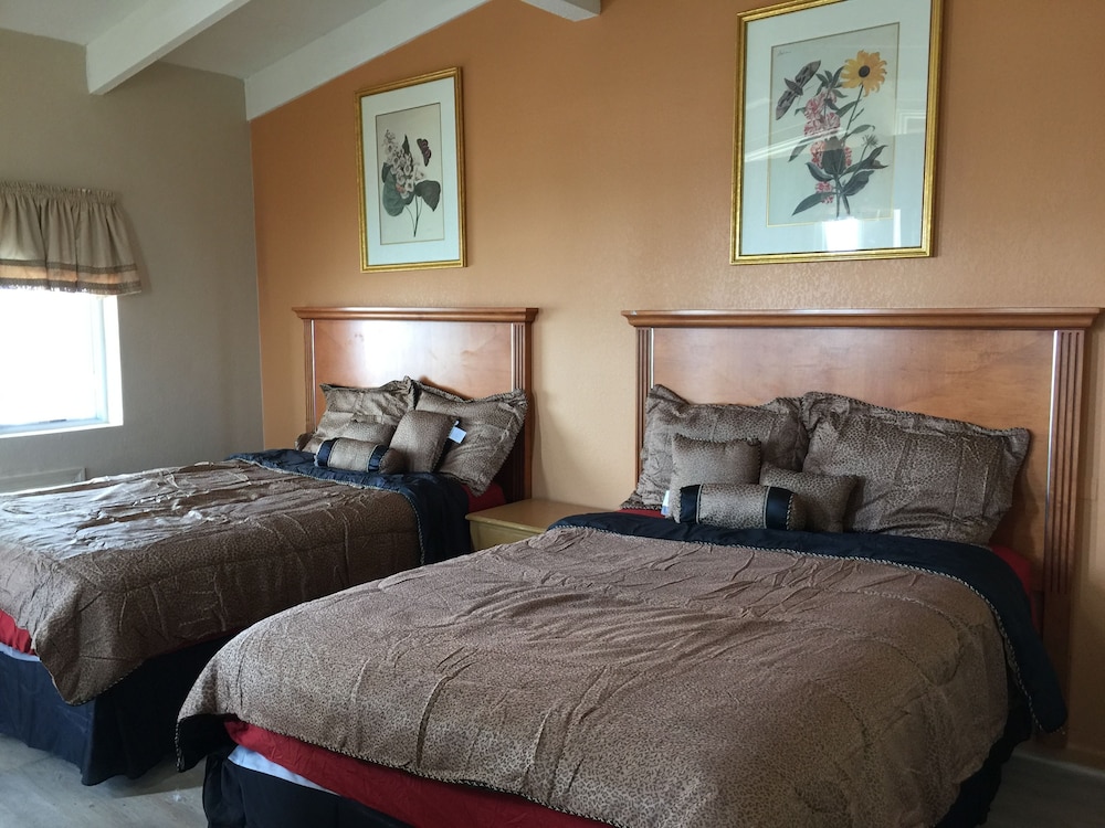 Pelican Inn and Suites — hotel in Toms River