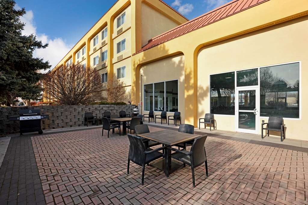 La Quinta Inn & Suites by Wyndham Boise Towne Square - photo 50