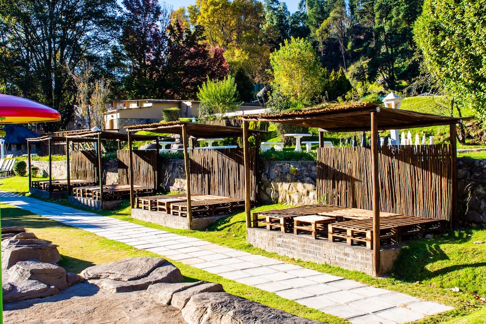 Gooderson Drakensberg Gardens Golf & Spa Resort — hotel in Durban