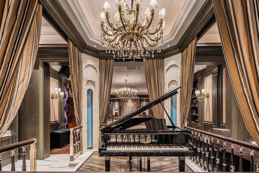 Paris Hotel - last minute hotel in Shanghai