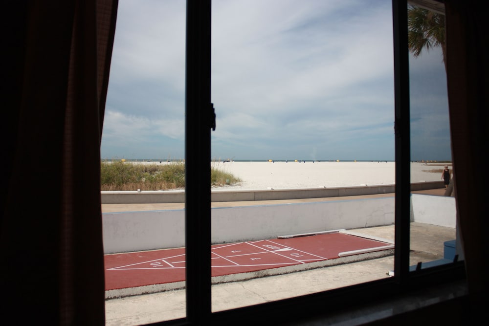 iBeach Resort - photo 18