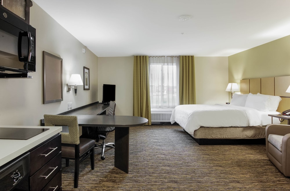 Candlewood Suites Brighton by IHG - photo 10