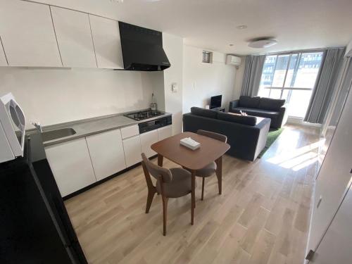 Apartment House Mebius Namba Residence 601 — 4-Star Luxury Hotel in Osaka, Japan