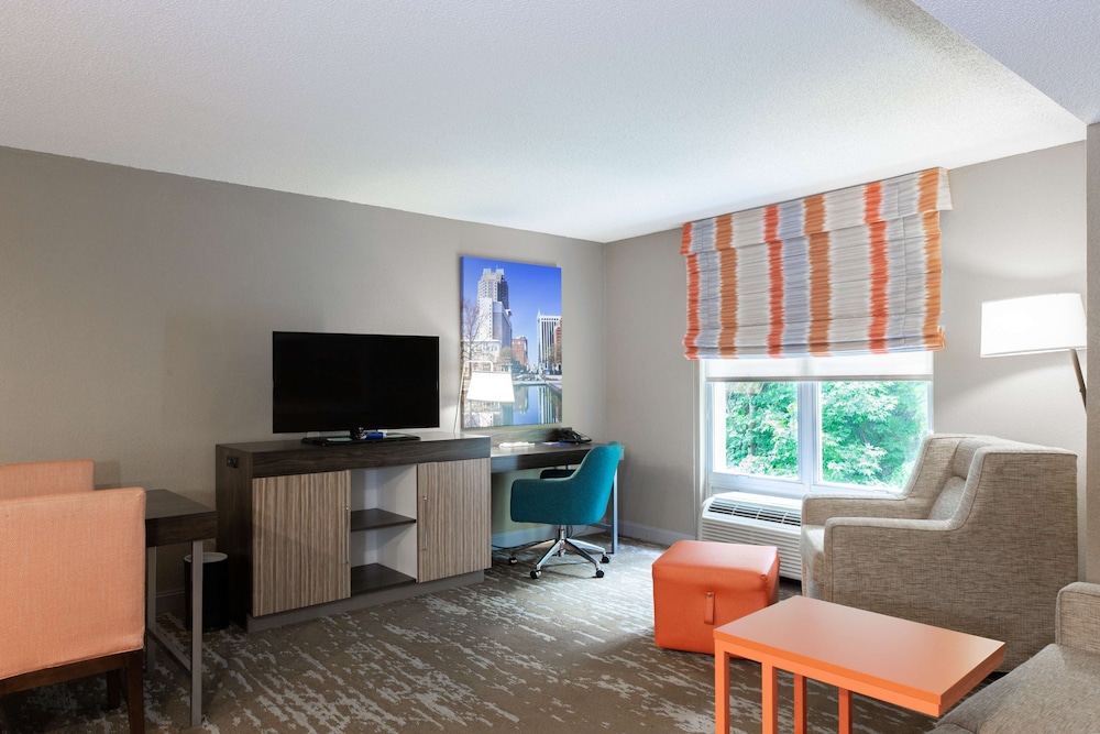 Hampton Inn & Suites Raleigh Cary Lenovo Center - photo 13