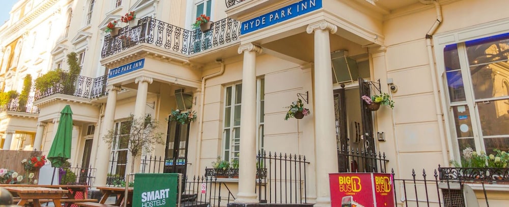 Smart Hyde Park Inn Hostel