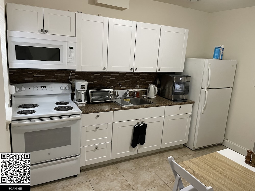 Downtown Loft Close to Topgolf Horseshoe Casino UM Baltimore - photo 20
