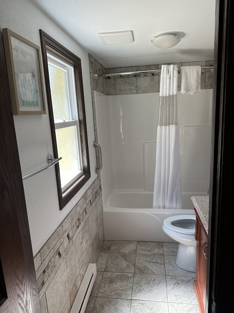 All Star Inn & Suites - photo 351
