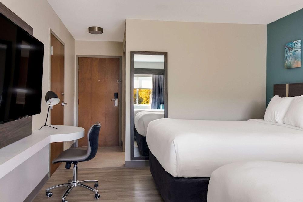 MainStay Suites Clarion PA near I 80 - photo 8