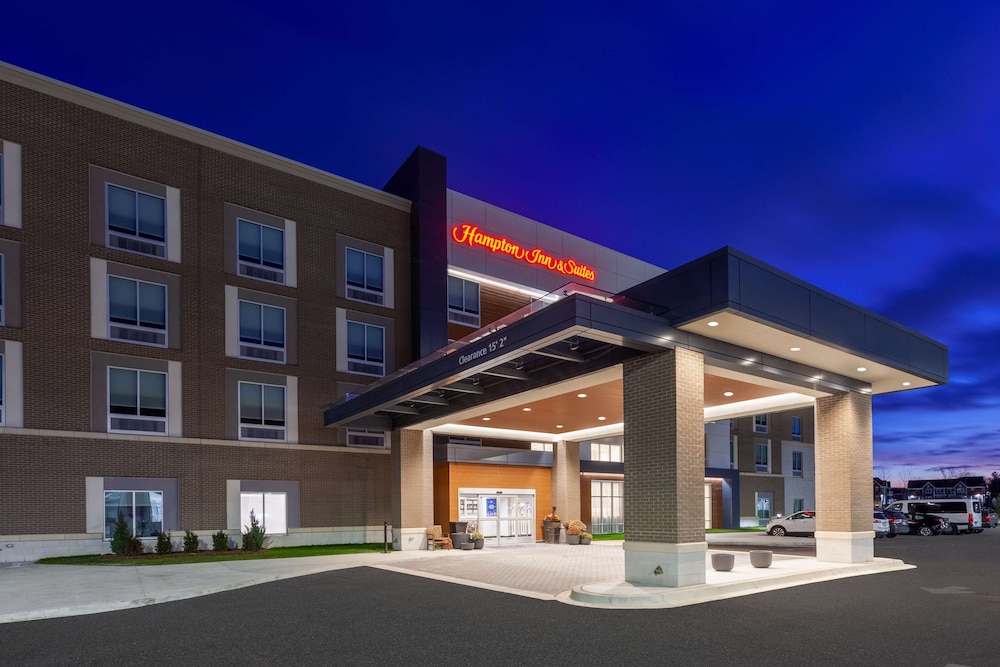 Hampton Inn & Suites Bloomfield Hills Detroit - photo 30