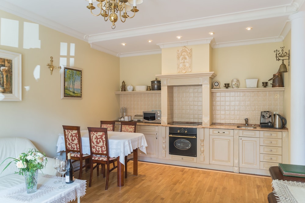 Apartament Wiktor Sopot Monte Cassino Z Garazem — 4-Star Luxury Hotel in Sopot, Poland