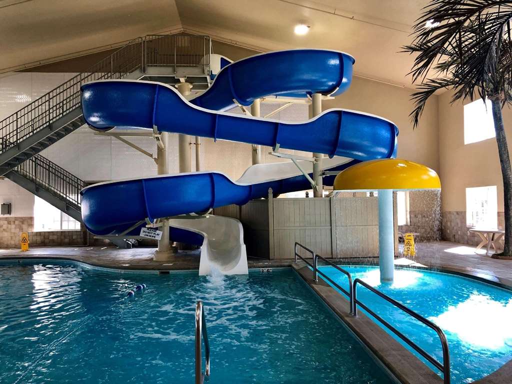 Country Inn & Suites by Radisson Bismarck Waterpark - photo 9