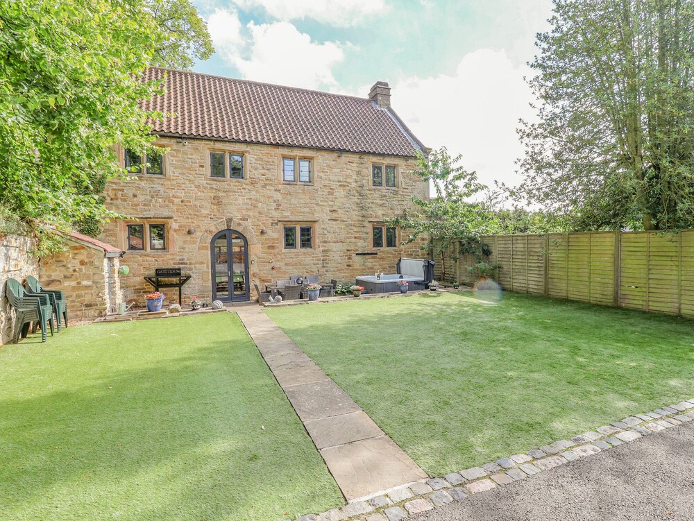 The Gatehouse - carbon neutral hotel in Sutton In Ashfield