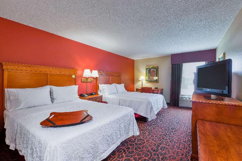 Hampton Inn Marion - photo 7
