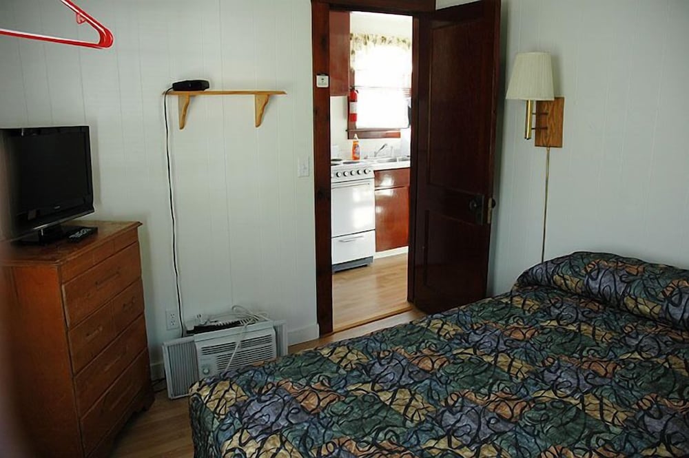 Channel Watefront Cottages - photo 18