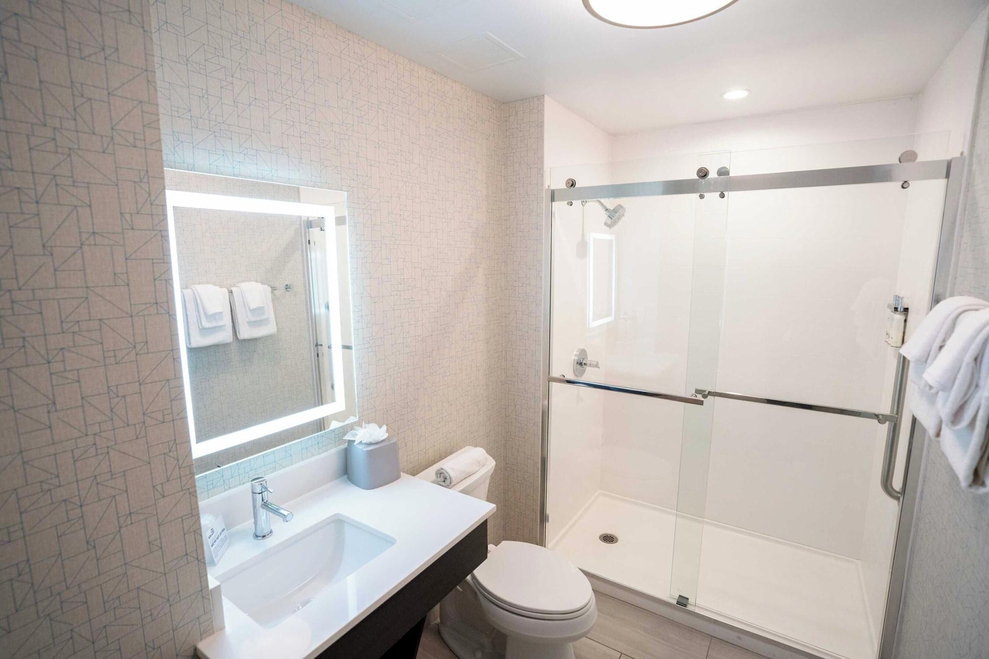 Holiday Inn Express Long Island City E New York by IHG - photo 29