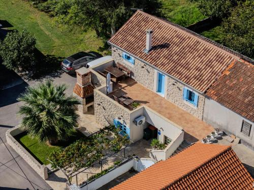 Holiday home Heritage Stone House by TA Leut Agency — 4-Star Luxury Hotel in Privlaka, Croatia